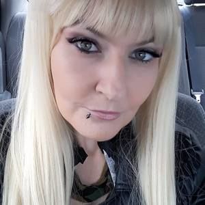 Meet your Posher, Valenda